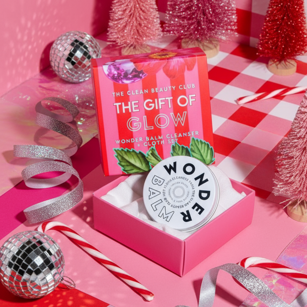 Product with 'Wonderalm' branding on a pink background with festive decorations